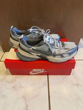 Women’s Nike V2K Sneakers